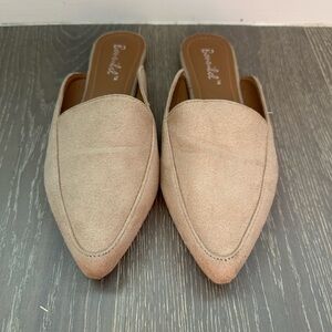 Women’s Tan Mules